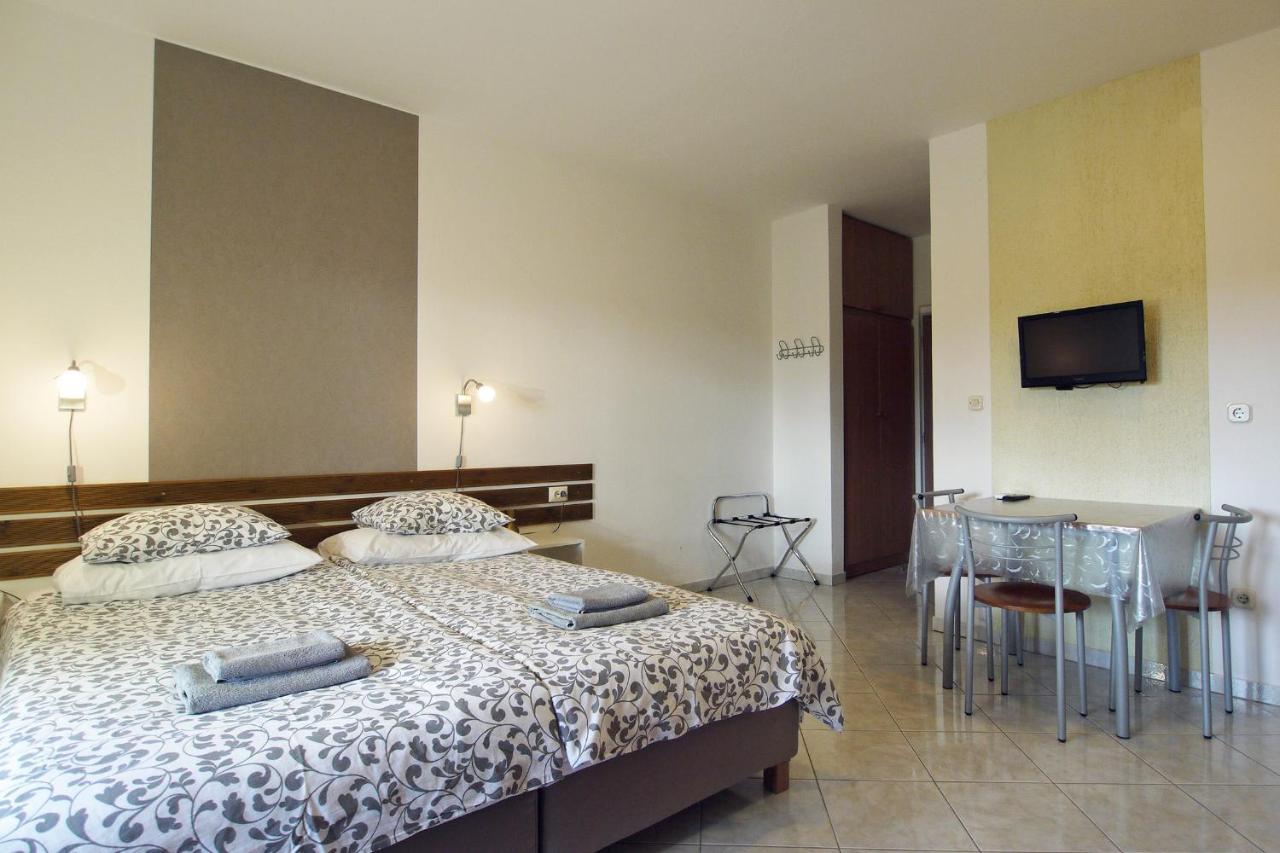 Paklenica Sport Apartments Starigrad Paklenica Dış mekan fotoğraf