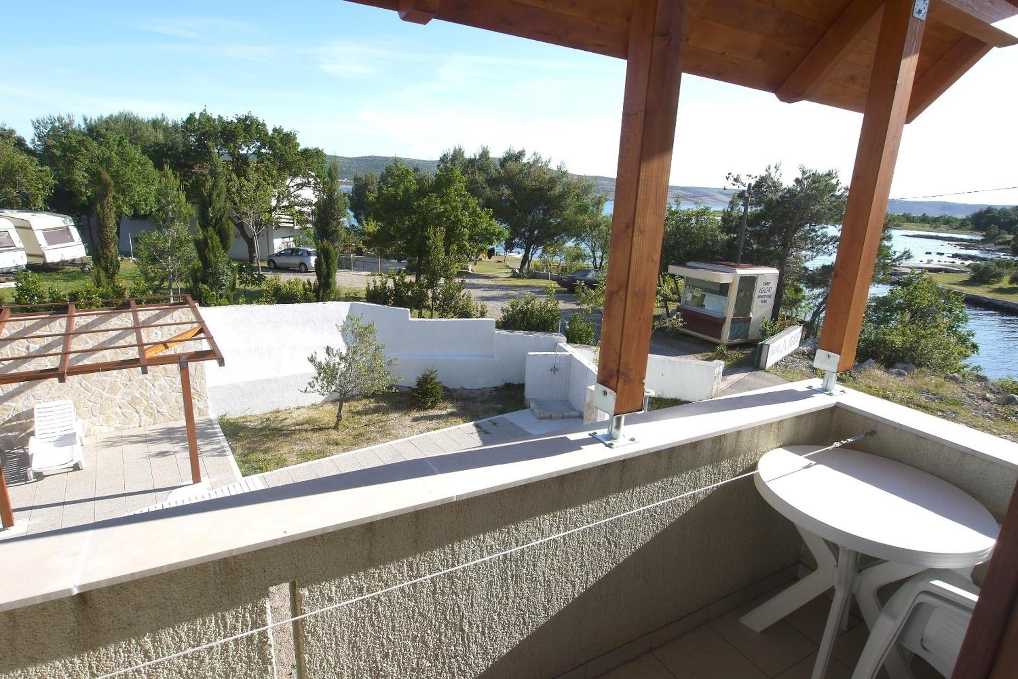 Paklenica Sport Apartments Starigrad Paklenica Oda fotoğraf