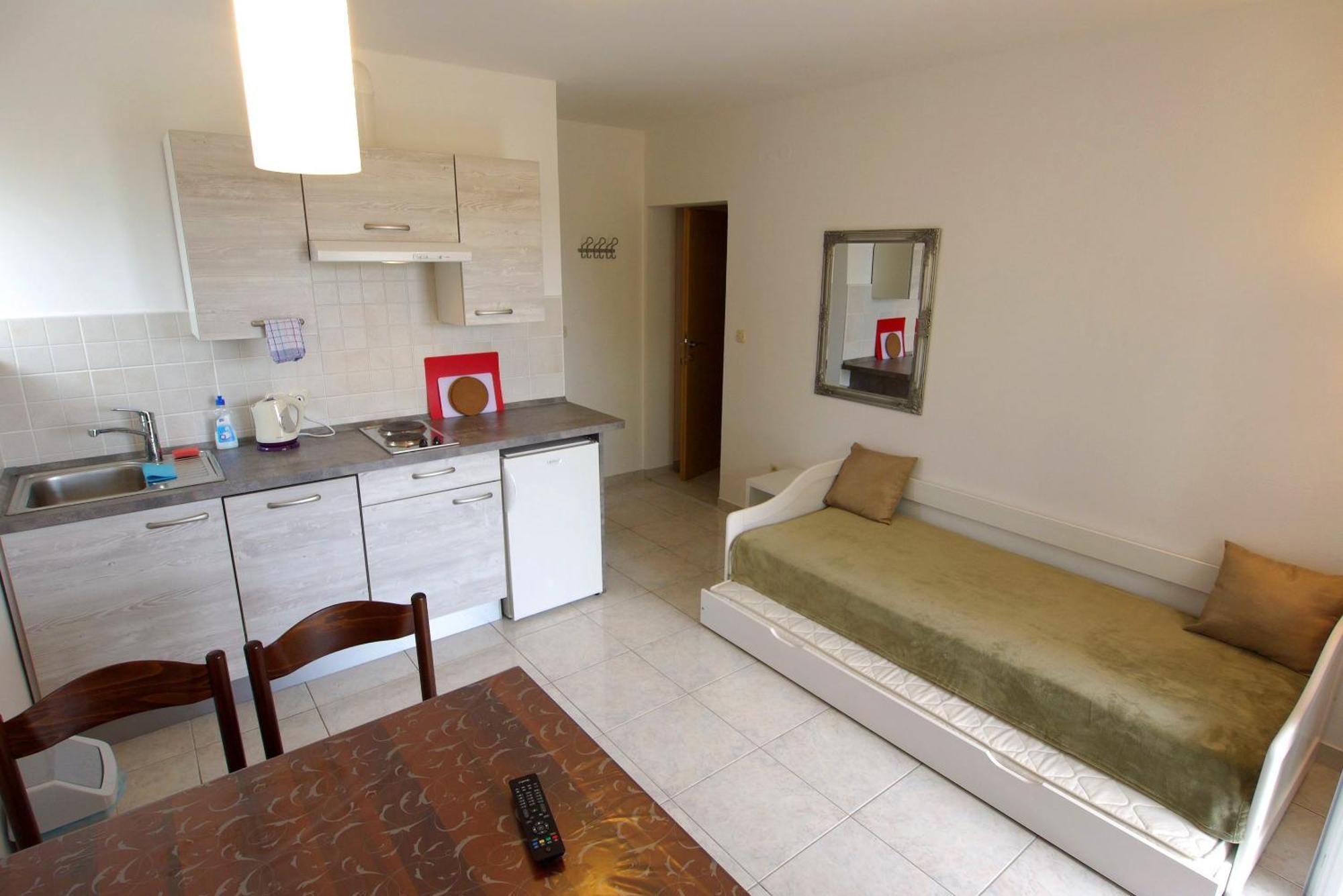 Paklenica Sport Apartments Starigrad Paklenica Oda fotoğraf