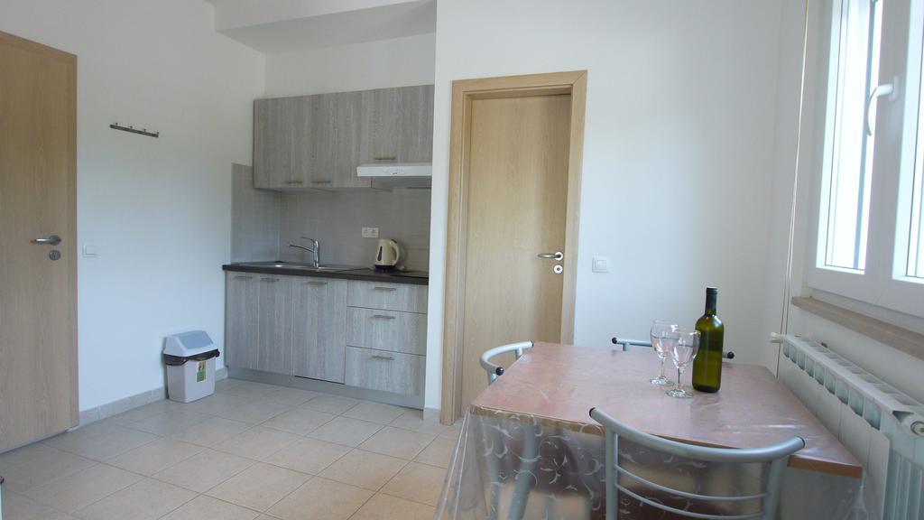 Paklenica Sport Apartments Starigrad Paklenica Dış mekan fotoğraf